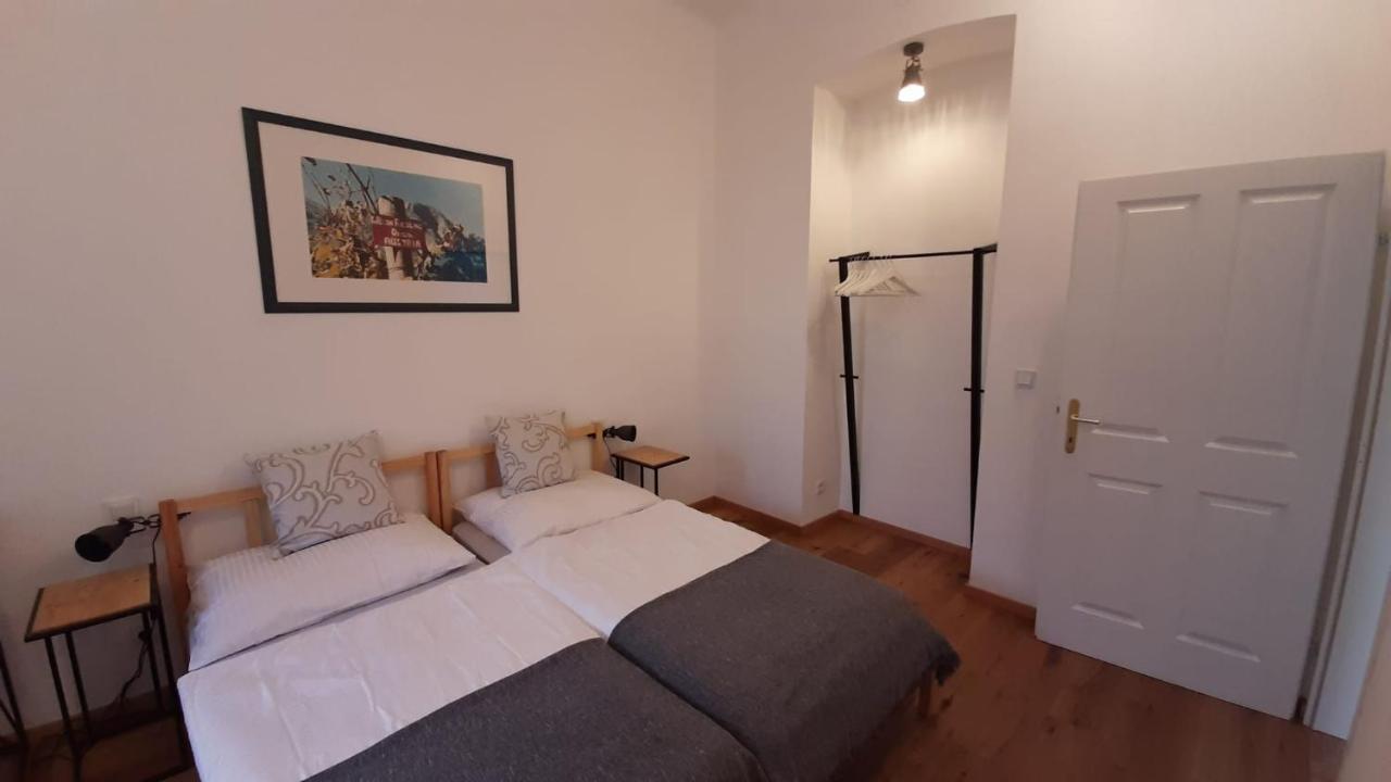 Pia'S Gardenview Apartment Vienna Exterior photo